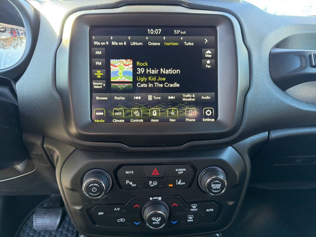 Used 2021 Jeep Renegade Latitude w/ Sun & Sound Group image 38