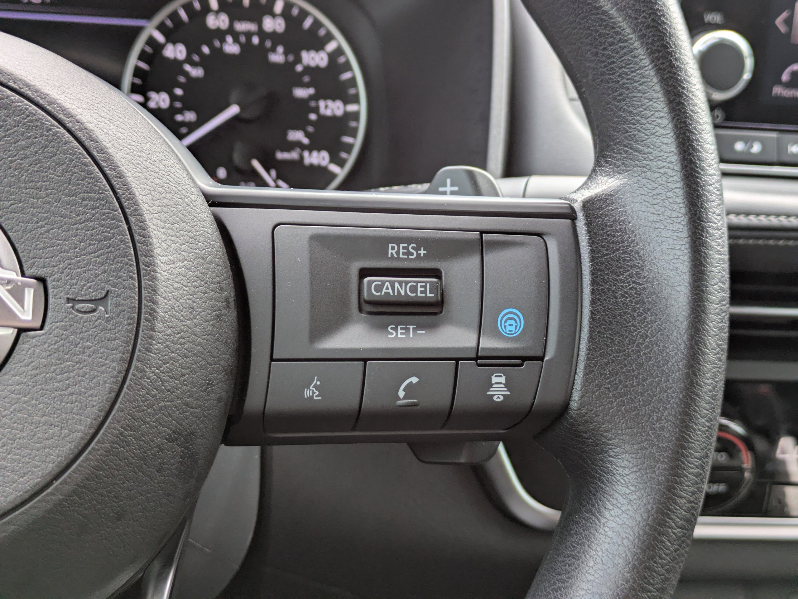 Certified 2024 Nissan Rogue SV image 27