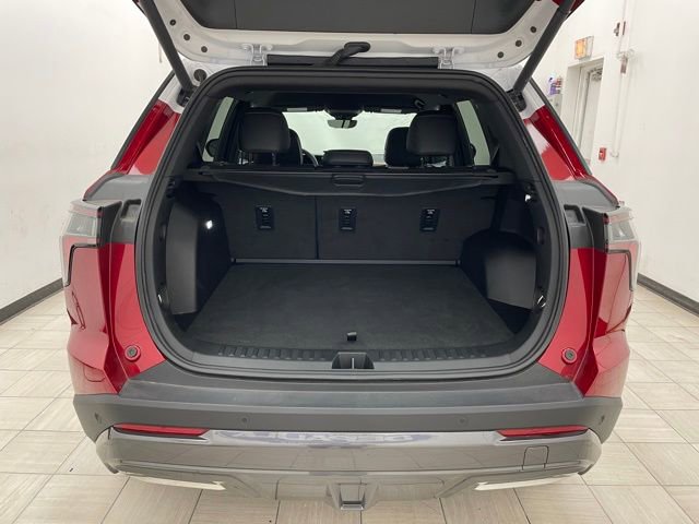 New 2025 Chevrolet Equinox ACTIV w/ Safety and Technology Package image 13