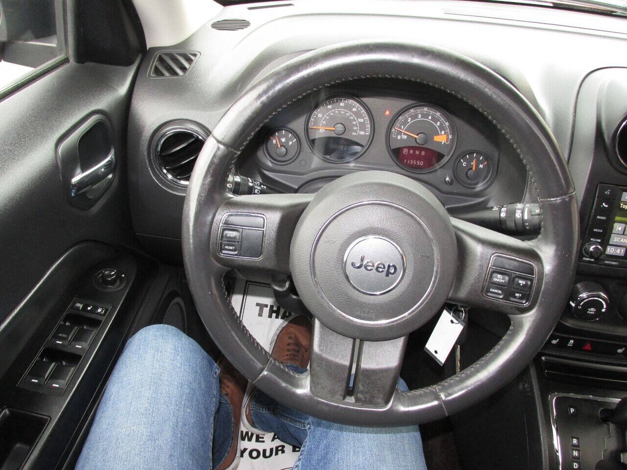 Used 2014 Jeep Patriot Latitude FWD image 51