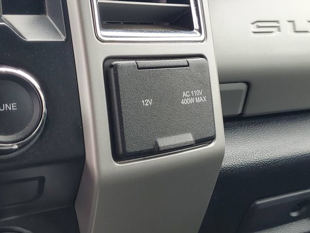 Used 2017 Ford F250 Lariat w/ Lariat Value Package AWD/4WD image 27
