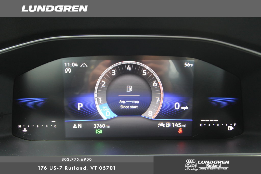 Used 2025 Volkswagen Jetta SE FWD image 3