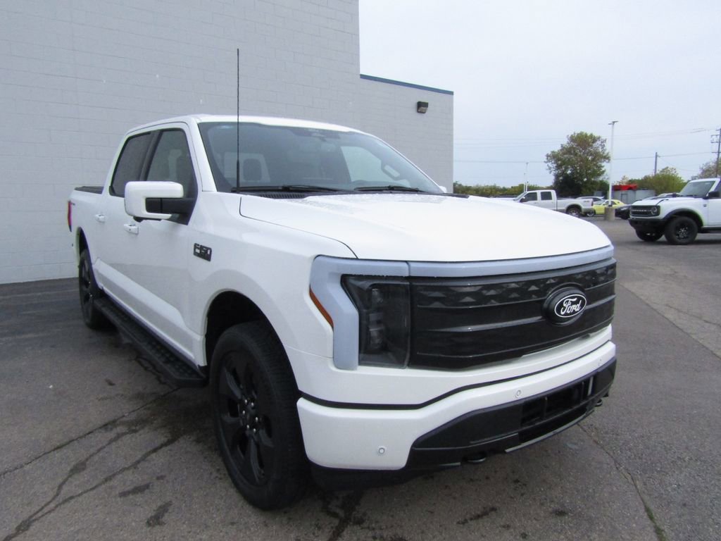 New 2025 Ford F150 Lightning Platinum w/ Dark Elements Package image 10