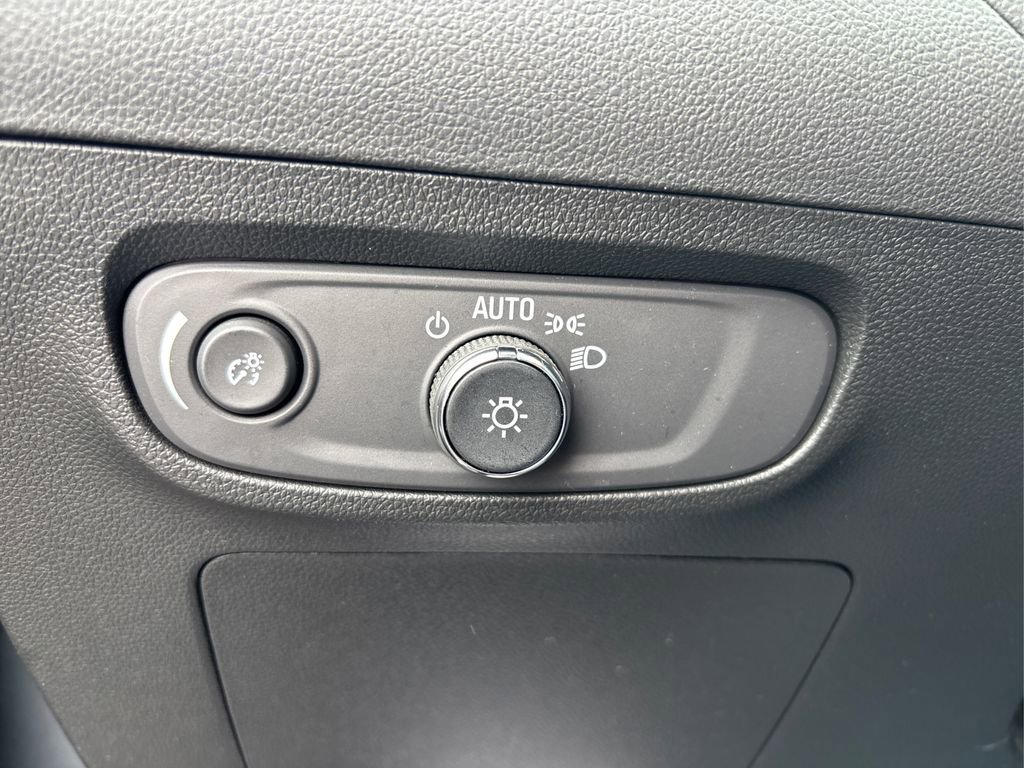 Used 2024 Buick Encore GX Preferred image 24