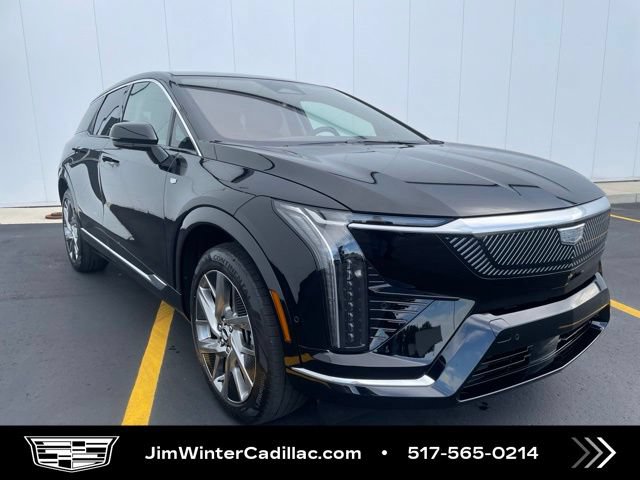 Certified 2025 Cadillac Optiq Luxury 2 w/ LPO, Floor Liner Package AWD/4WD image 6