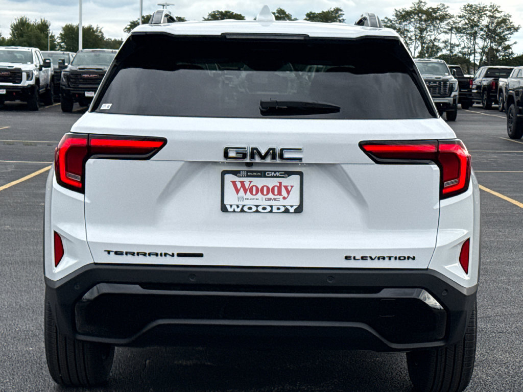 New 2027 GMC Terrain Elevation w/ Elevation Premium Package AWD/4WD image 9