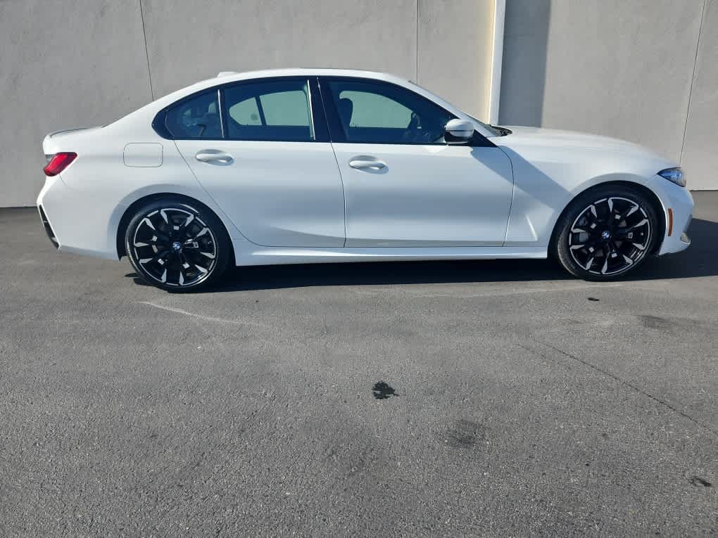 Used 2026 BMW 330i xDrive Sedan AWD/4WD image 3