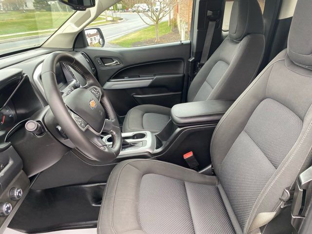 Used 2022 Chevrolet Colorado LT w/ Fleet Safety Package image 9