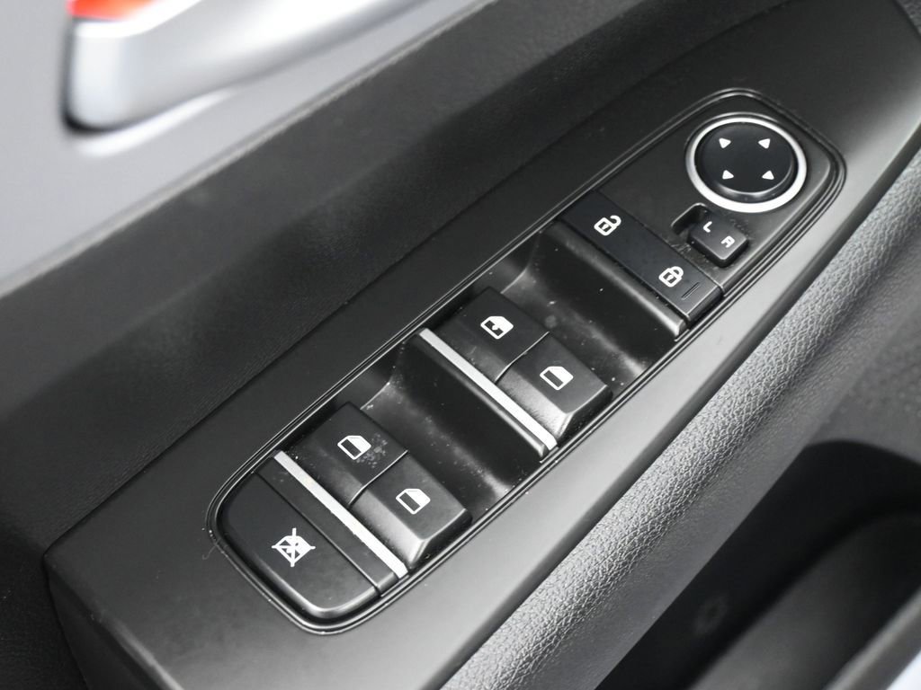 Used 2023 Kia Forte LXS image 13