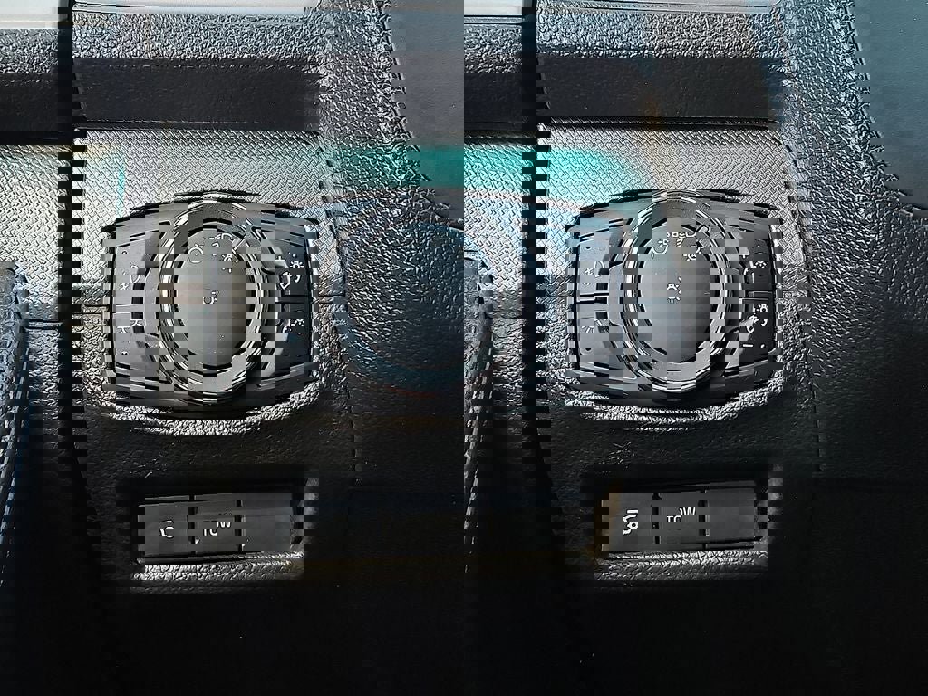 Used 2015 Ford Explorer Sport w/ Equipment Group 401A image 23