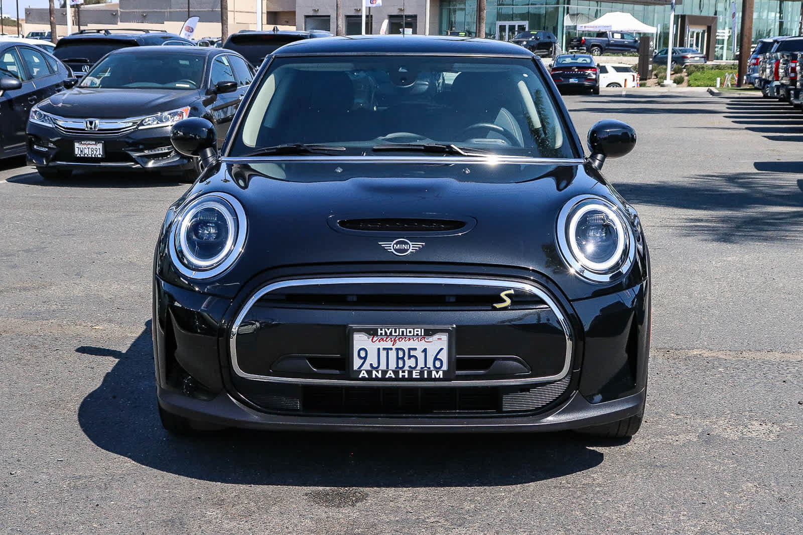 Used 2024 MINI Cooper SE FWD image 2