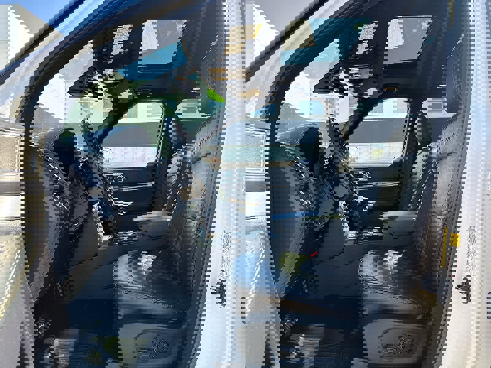 Used 2019 Ford Explorer Platinum AWD/4WD image 14