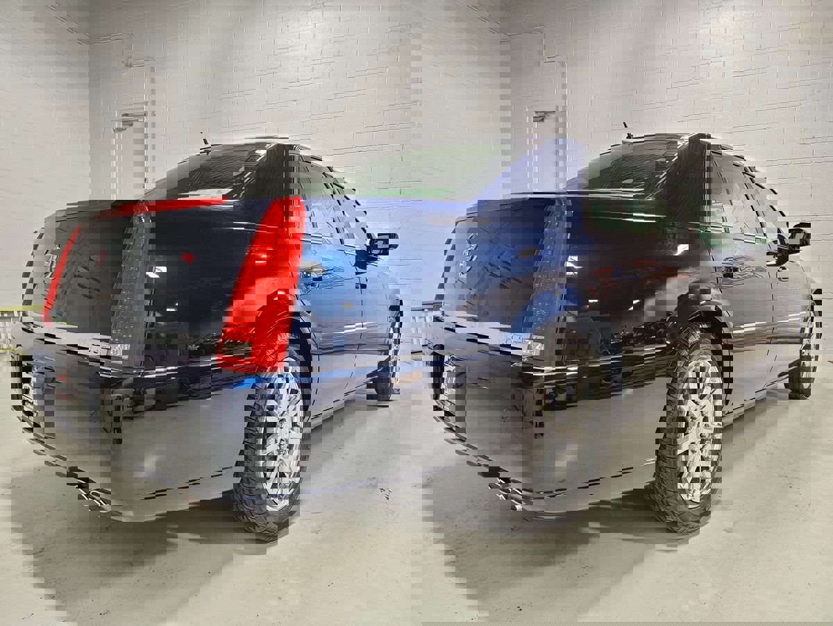 Used 2007 Cadillac DTS Performance image 7