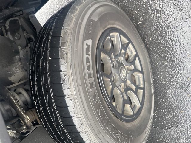 Used 2022 Toyota Tacoma SR5 RWD image 10