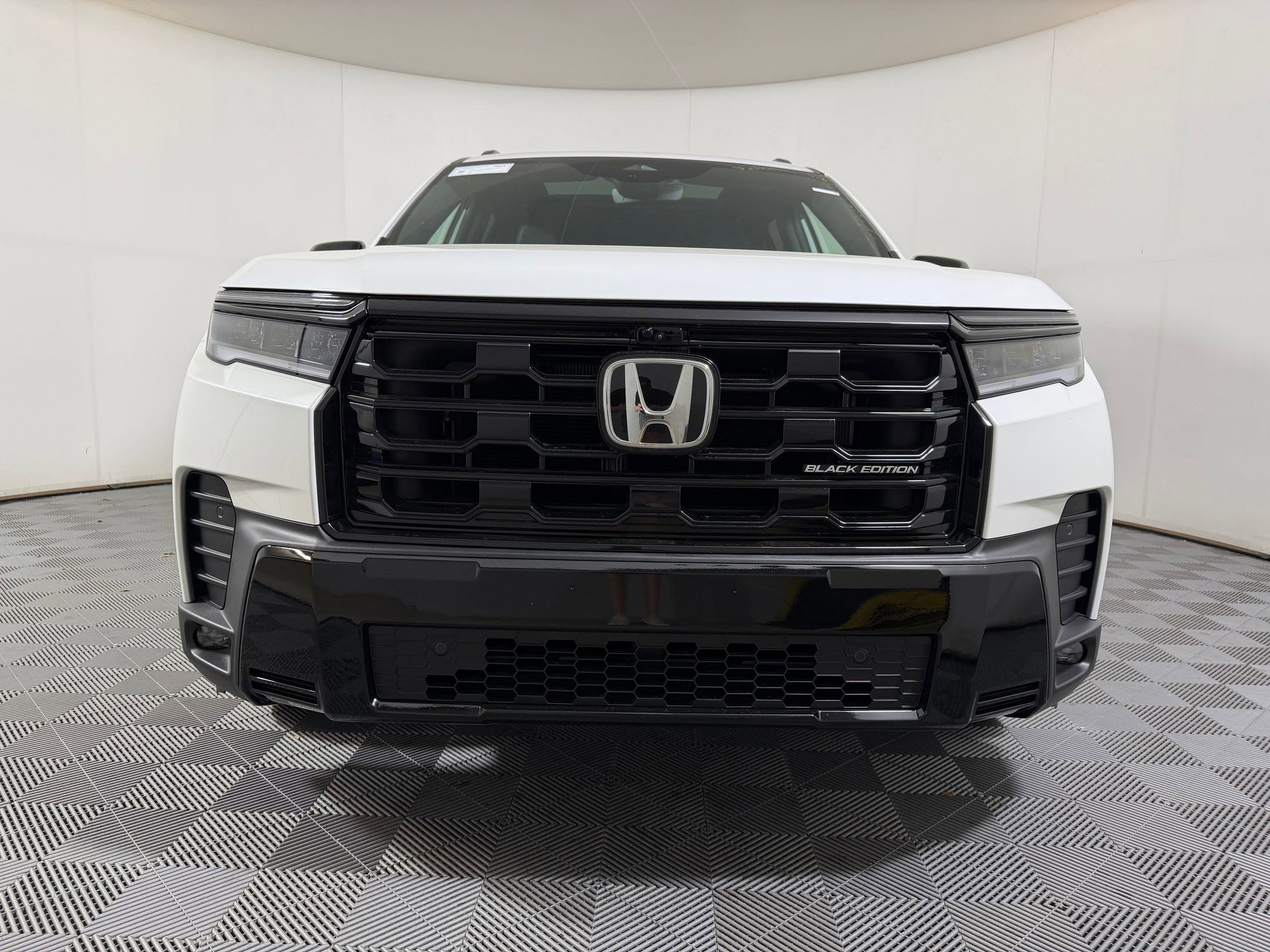 New 2026 Honda Pilot Black Edition image 5