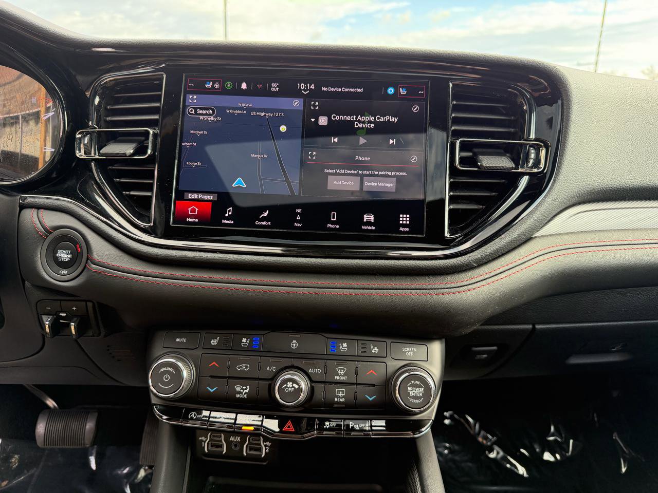 Used 2024 Dodge Durango GT image 32