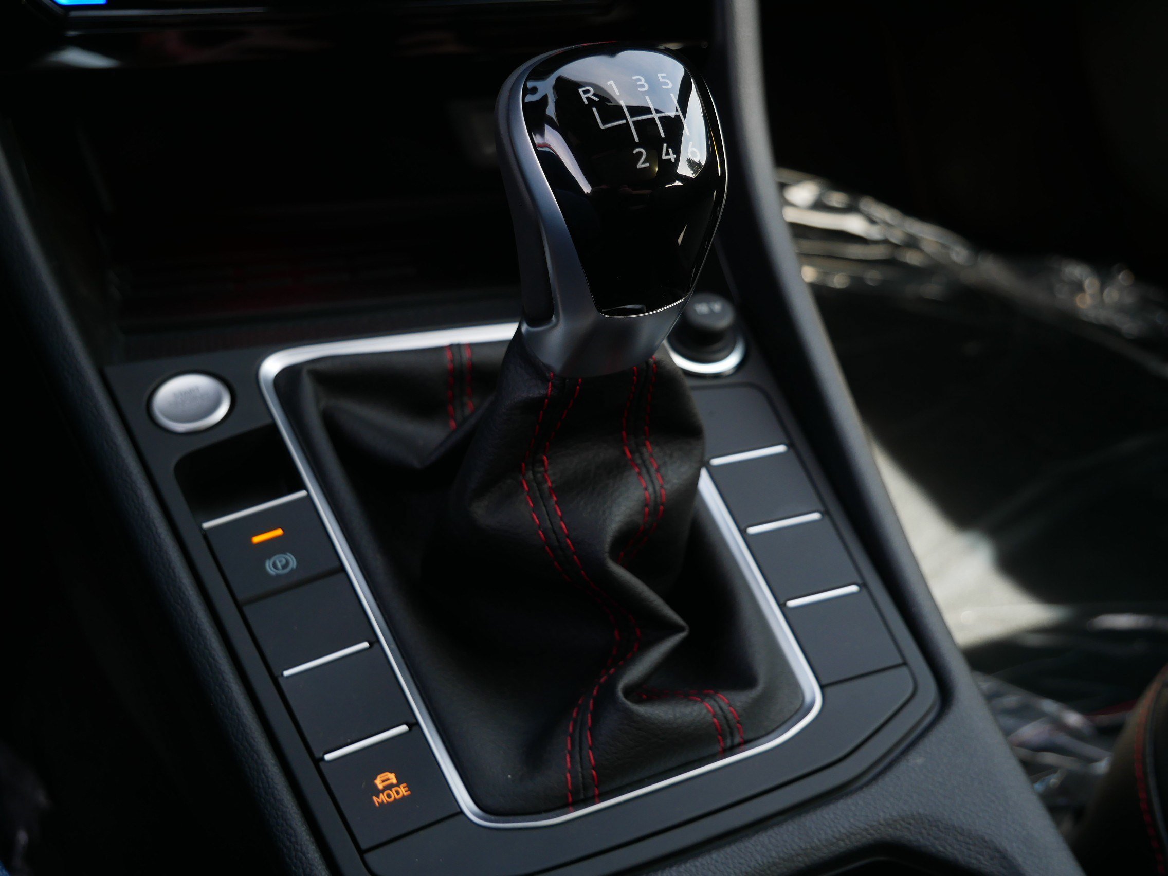 New 2026 Volkswagen Jetta GLI Autobahn FWD image 9