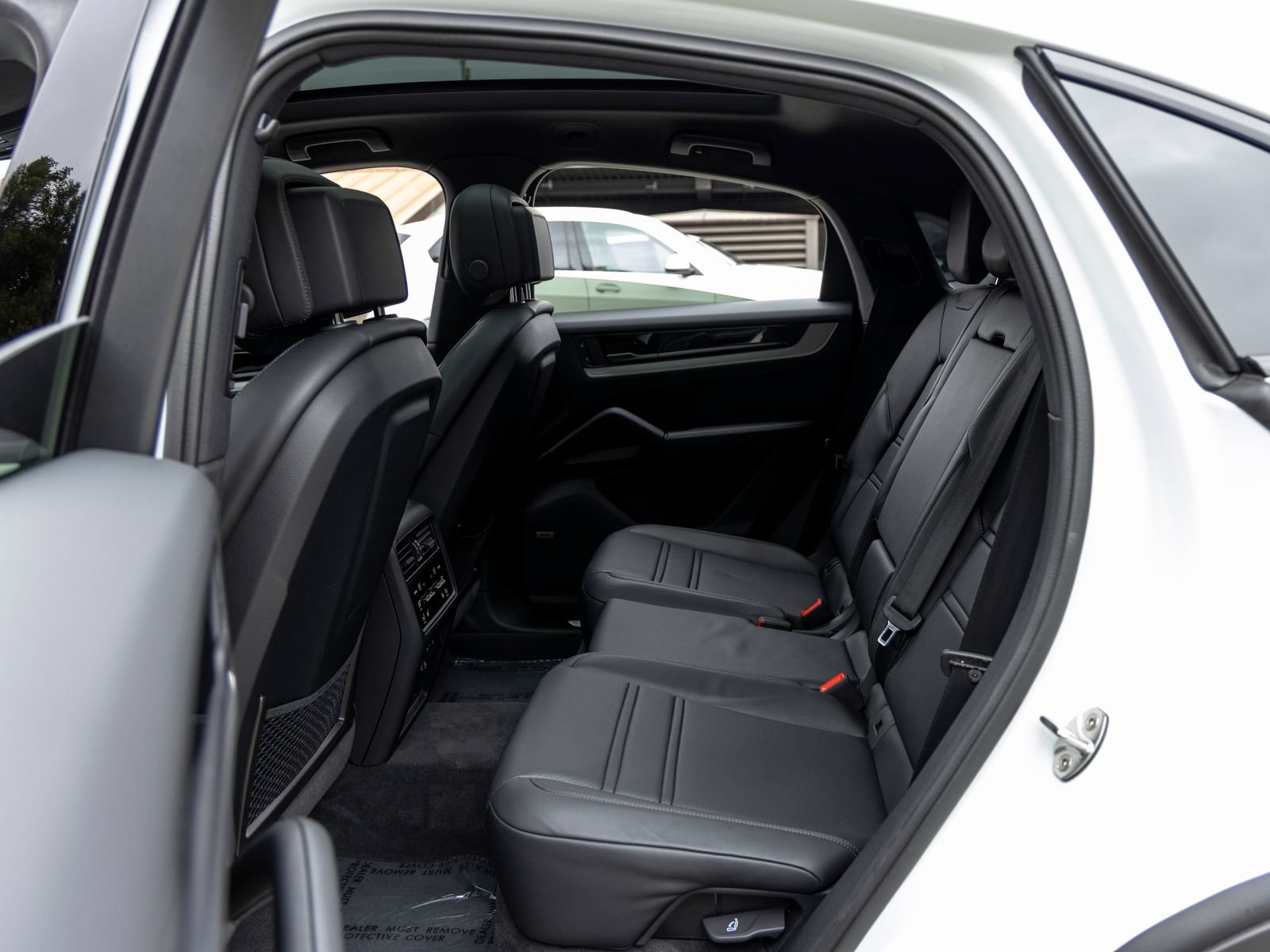 Certified 2026 Porsche Cayenne Coupe AWD/4WD image 46