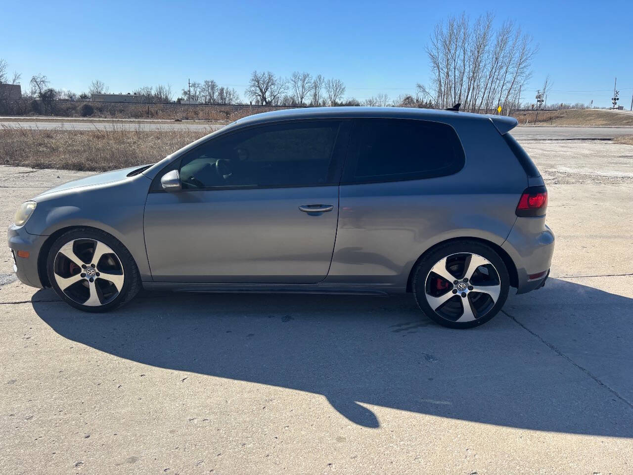 Used 2012 Volkswagen Golf 2-Door image 8