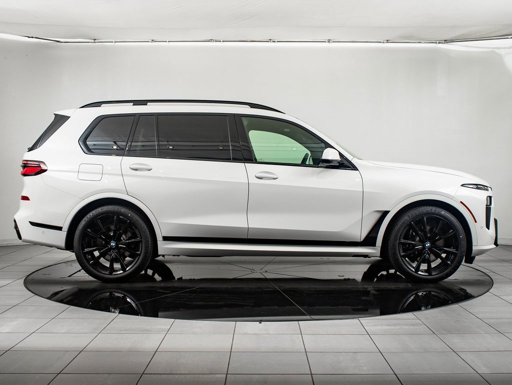 New 2026 BMW X7 xDrive40i w/ M Sport Package image 11