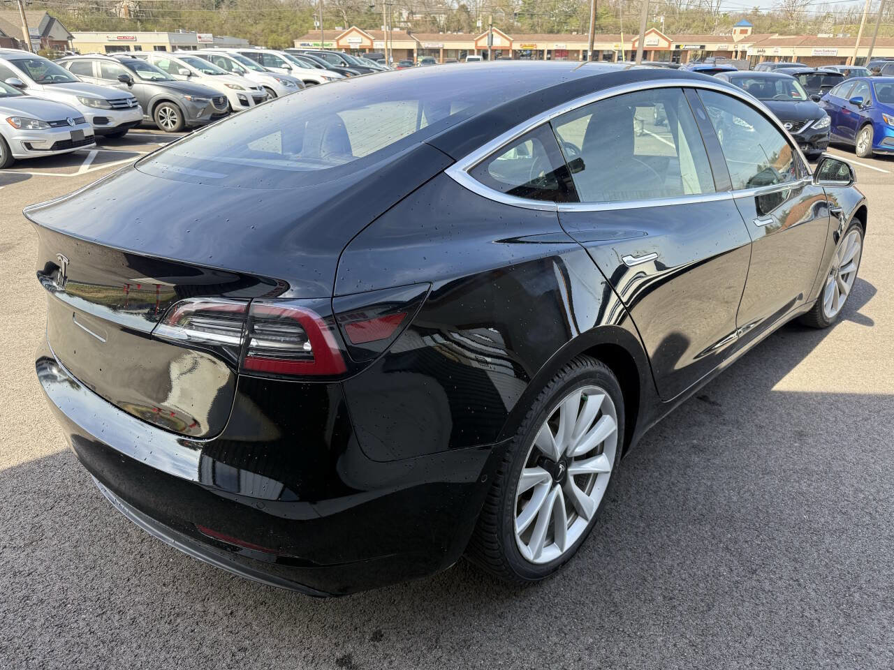 Used 2018 Tesla Model 3 image 8