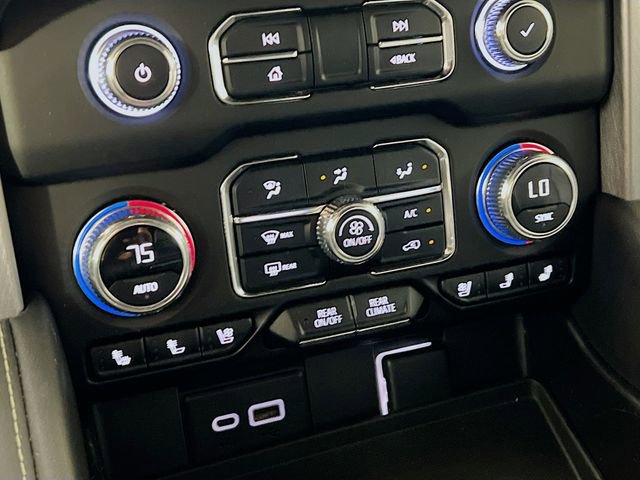 Used 2022 GMC Yukon SLT w/ SLT Luxury Package AWD/4WD image 20