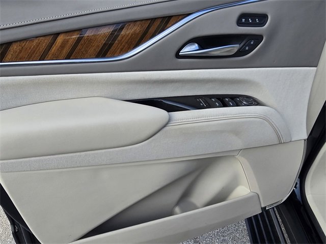 Used 2024 Cadillac Escalade ESV Sport Platinum w/ LPO, ONYX Package image 21