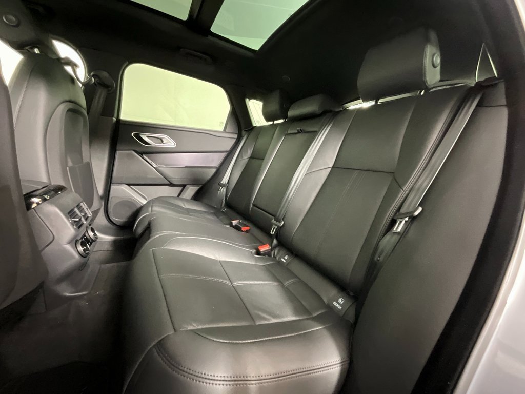 New 2026 Land Rover Range Rover Velar Dynamic SE image 5