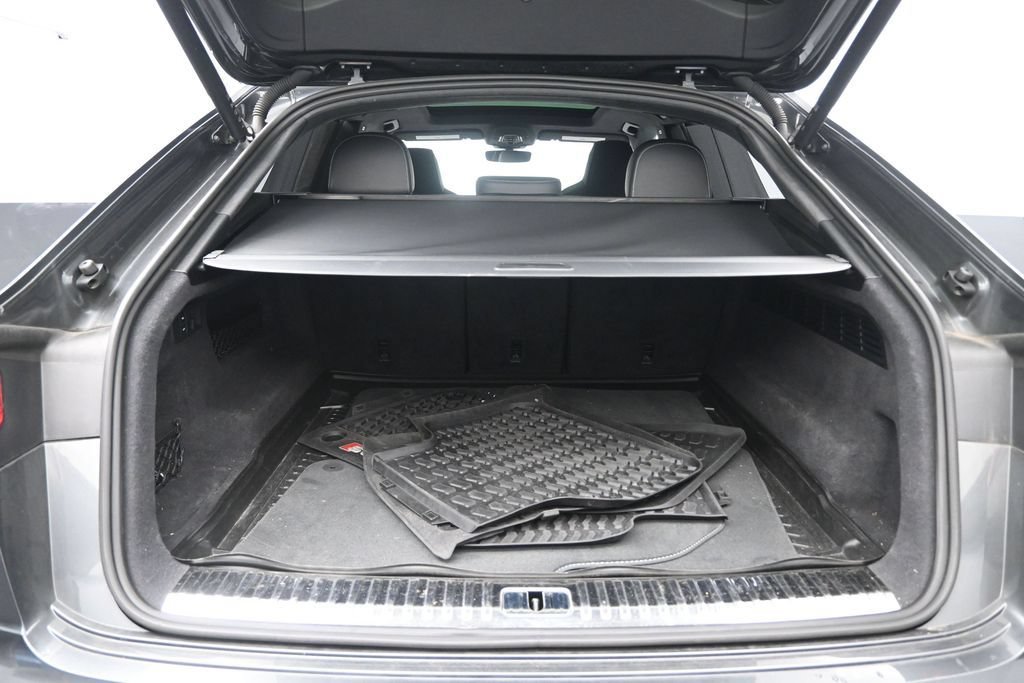 Used 2023 Audi SQ8 Prestige AWD/4WD image 27