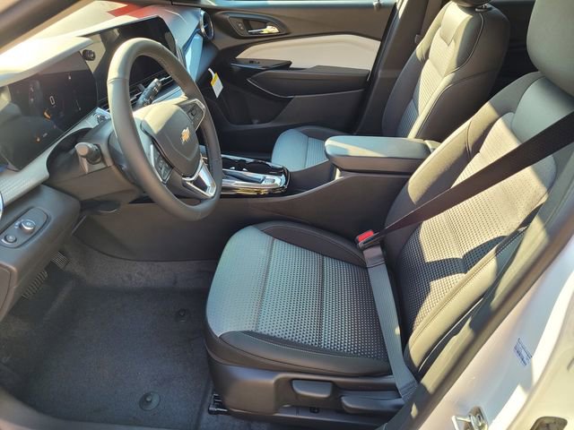 New 2026 Chevrolet Trax LT w/ LT Convenience Package image 8