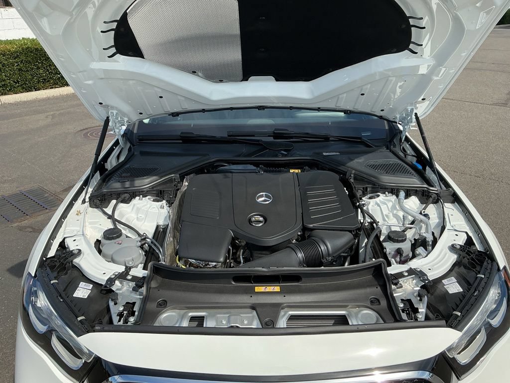 New 2027 Mercedes-Benz E 350 4MATIC Sedan image 33