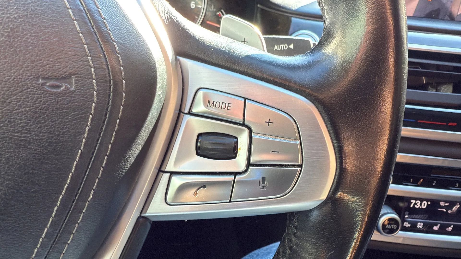 Used 2016 BMW 740i image 9