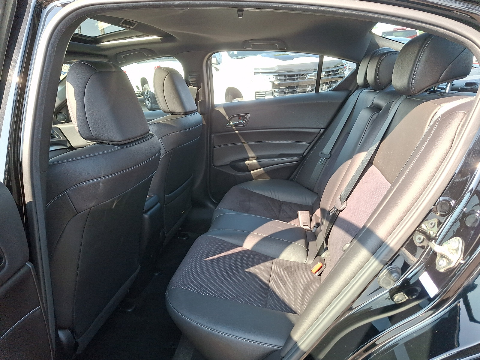 Used 2016 Acura ILX FWD image 10