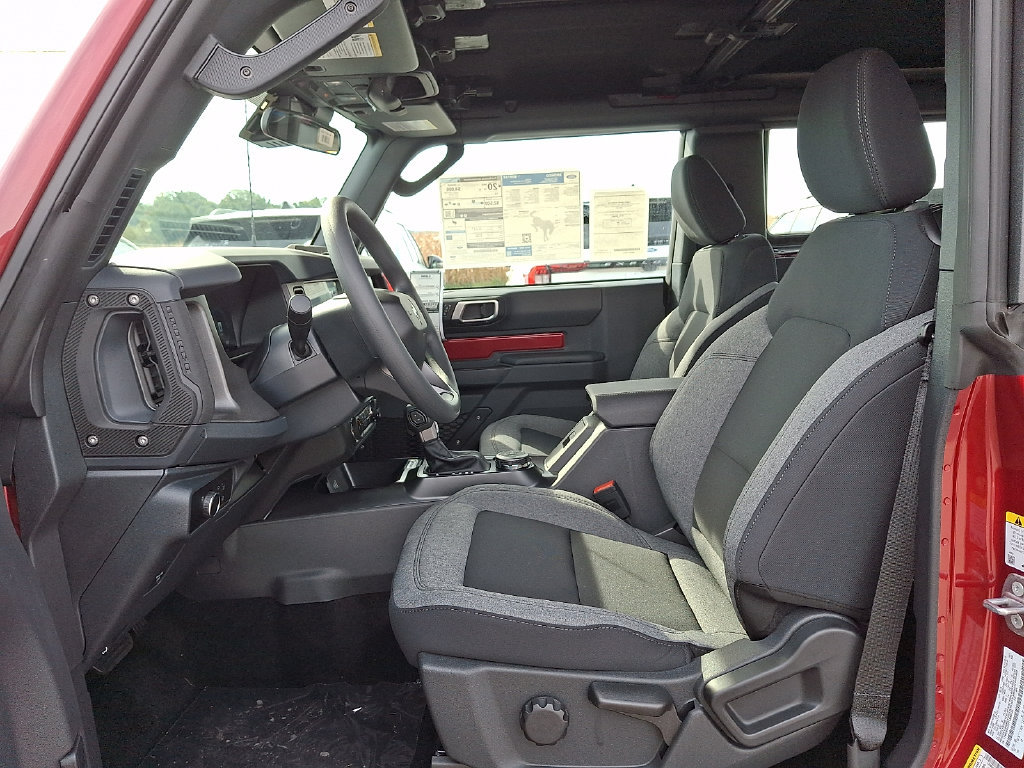 New 2026 Ford Bronco 2-Door AWD/4WD image 9
