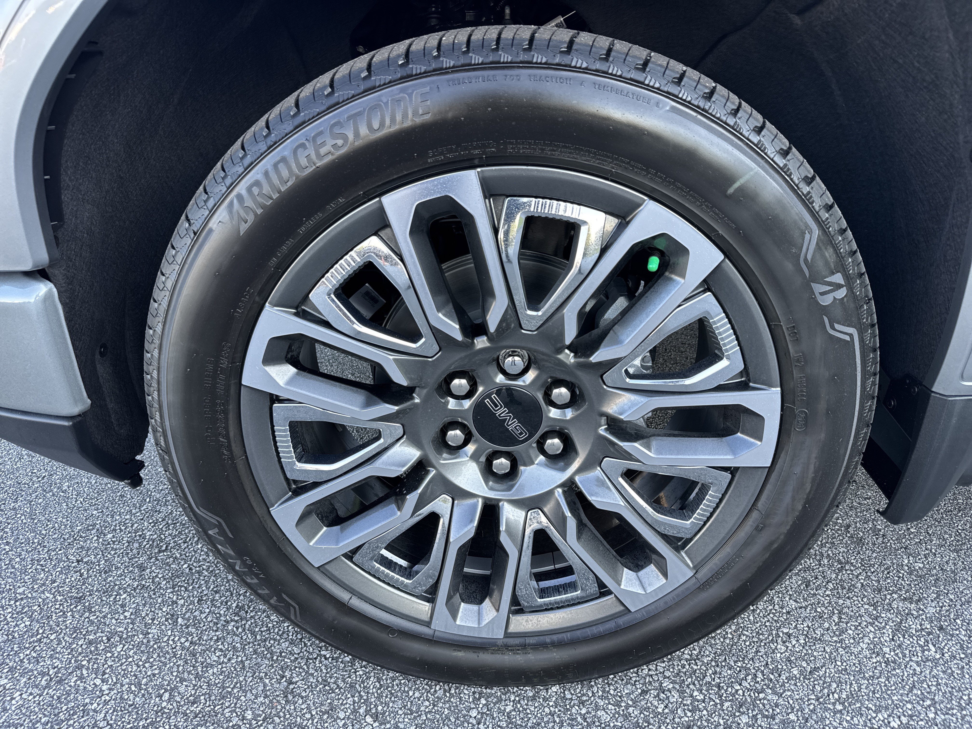 New 2026 GMC Sierra 1500 Denali Ultimate AWD/4WD image 13