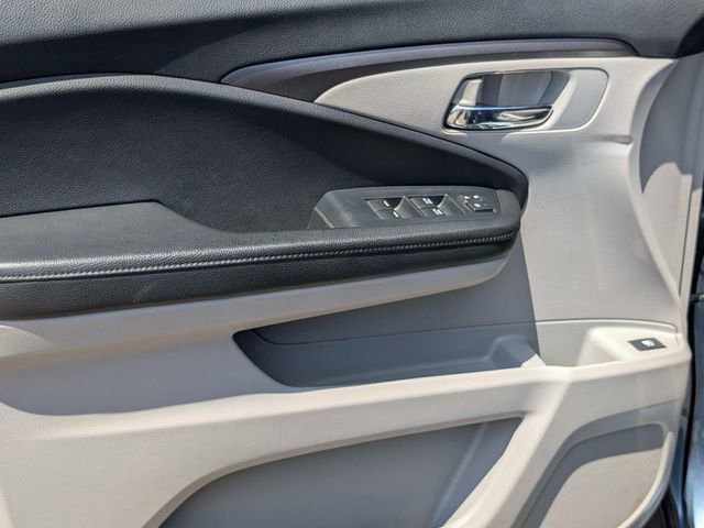 Used 2020 Honda Pilot EX image 13