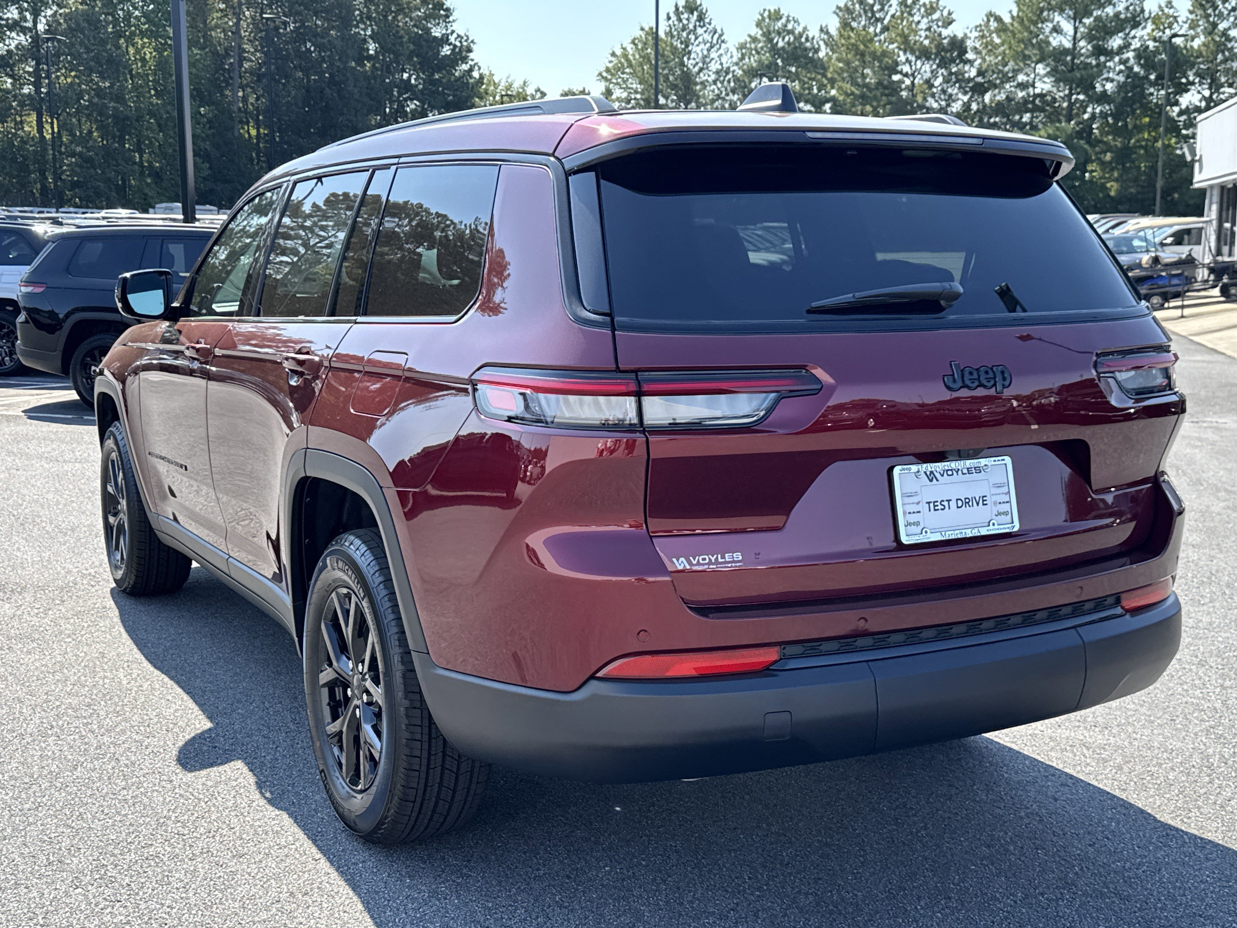 New 2025 Jeep Grand Cherokee L Altitude image 6