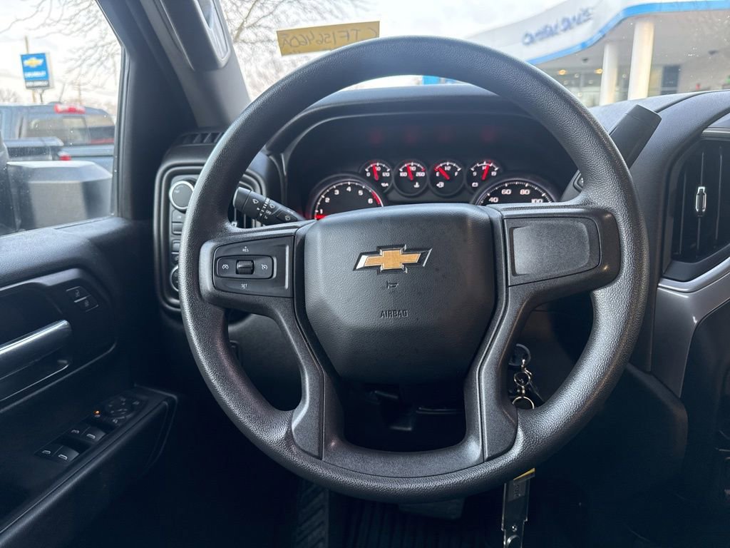 Used 2021 Chevrolet Silverado 2500 Custom w/ Custom Value Package image 16