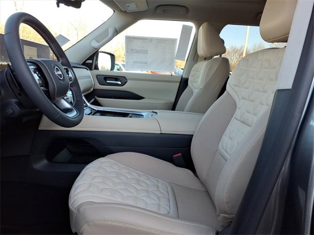 New 2026 Nissan Armada Platinum Reserve image 5