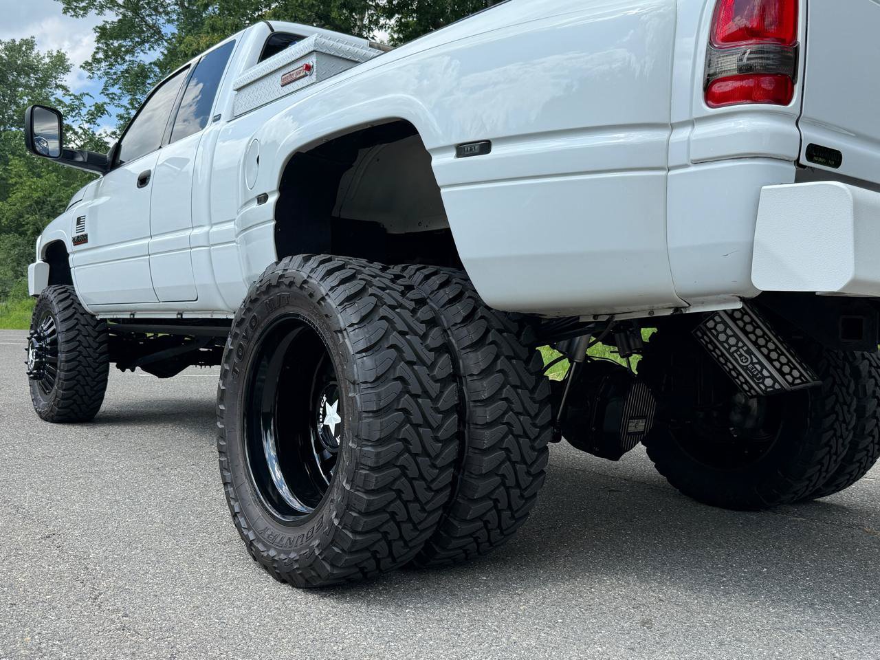 Used 2001 Dodge Ram 3500 Truck 4x4 Quad Cab image 3