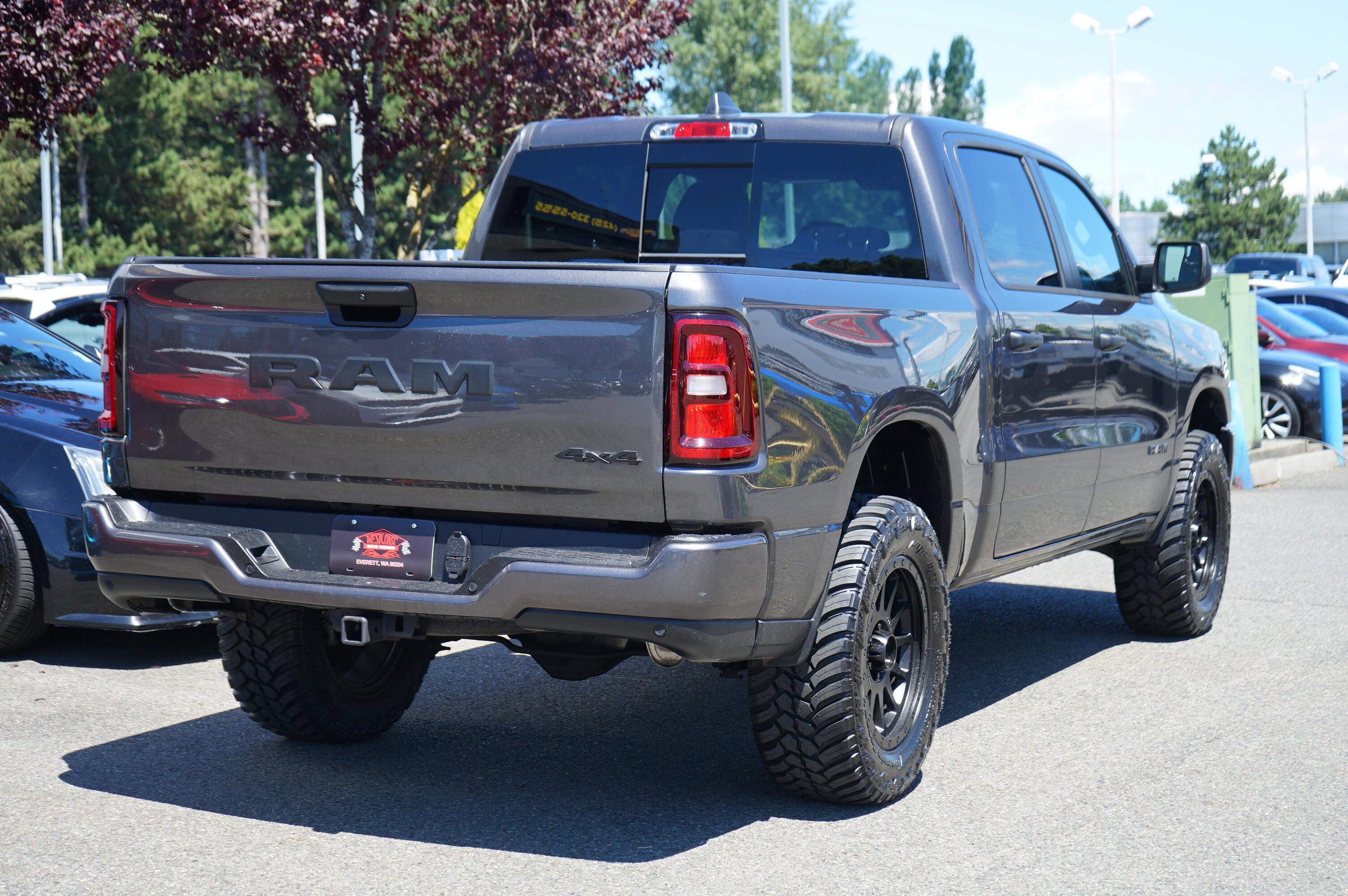 Used 2025 RAM 1500 Tradesman w/ Night Edition AWD/4WD image 5