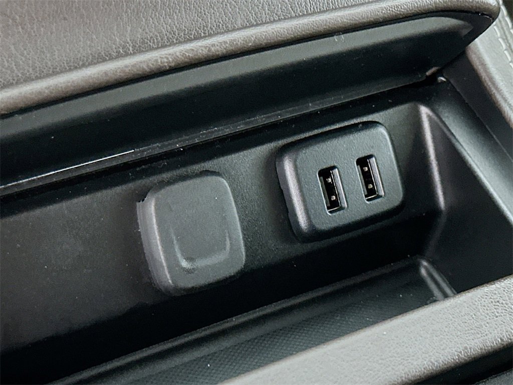 Used 2020 Chevrolet Tahoe Premier image 33