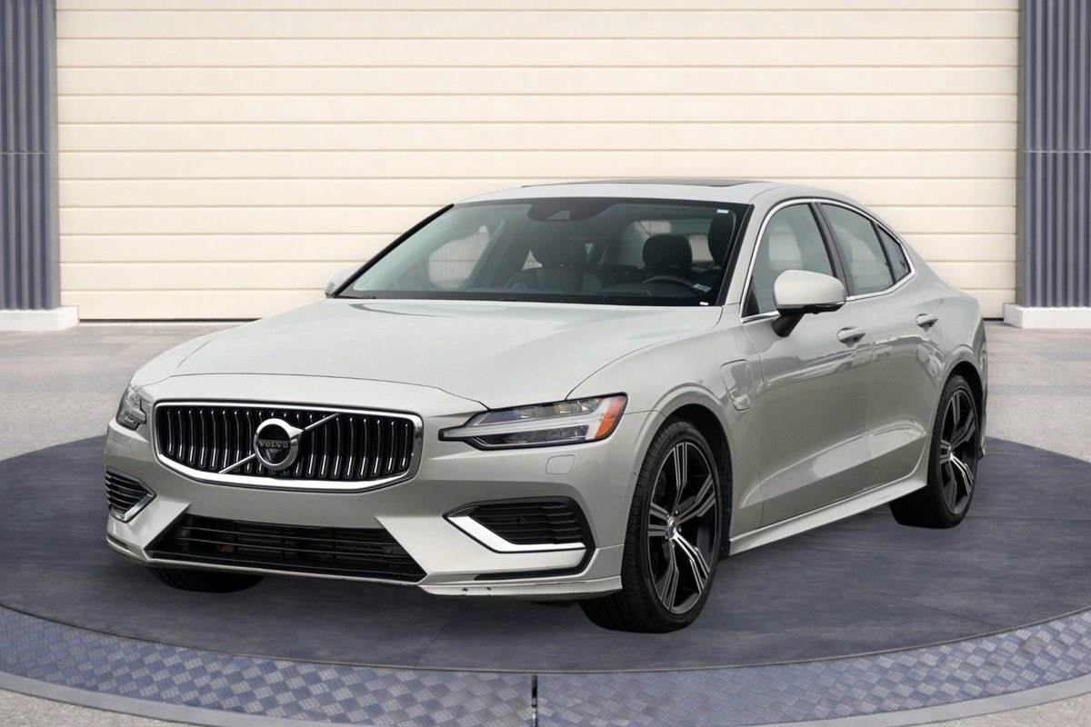 Used 2022 Volvo S60 T8 Inscription image 4