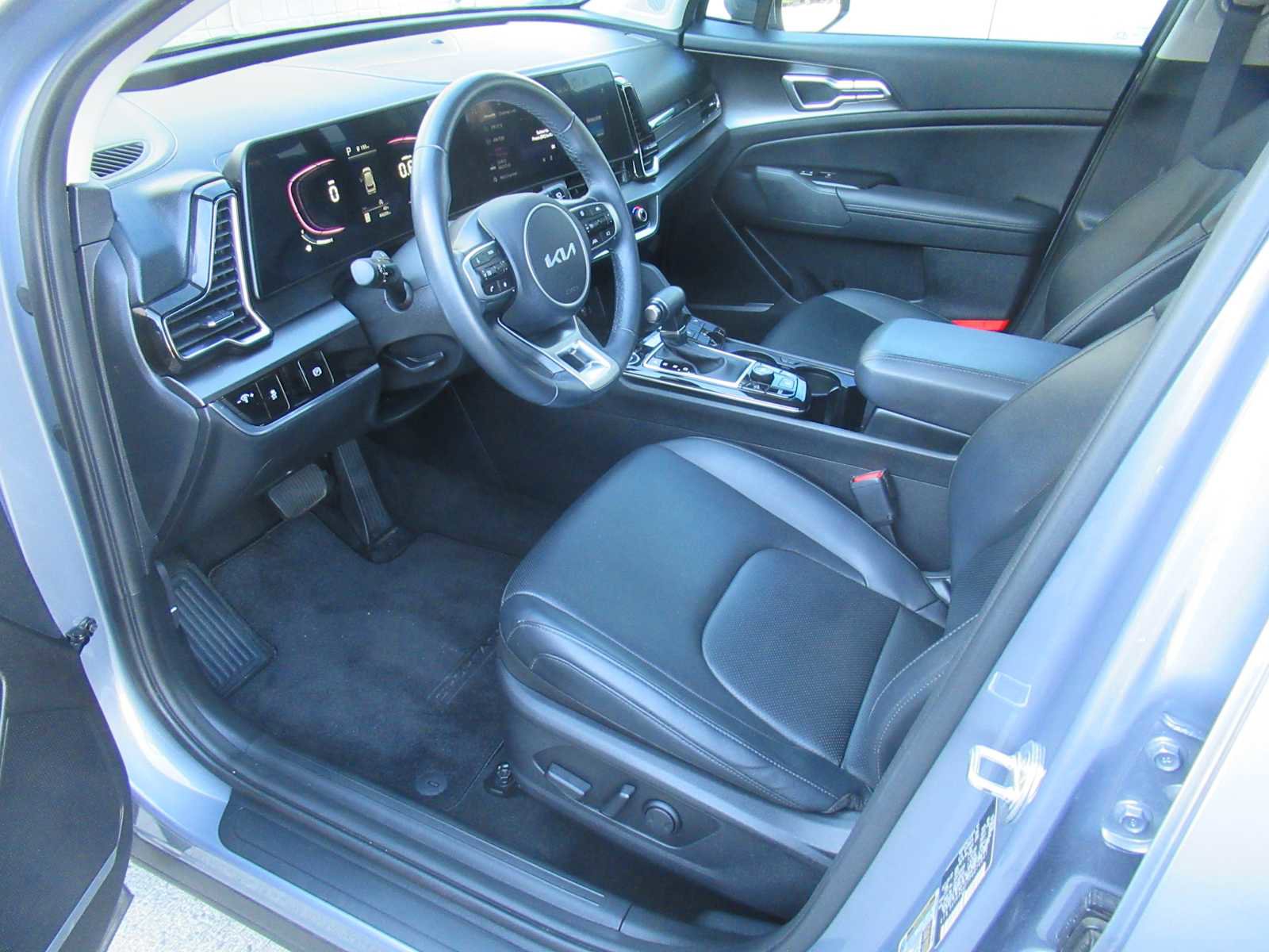 Used 2023 Kia Sportage EX image 17