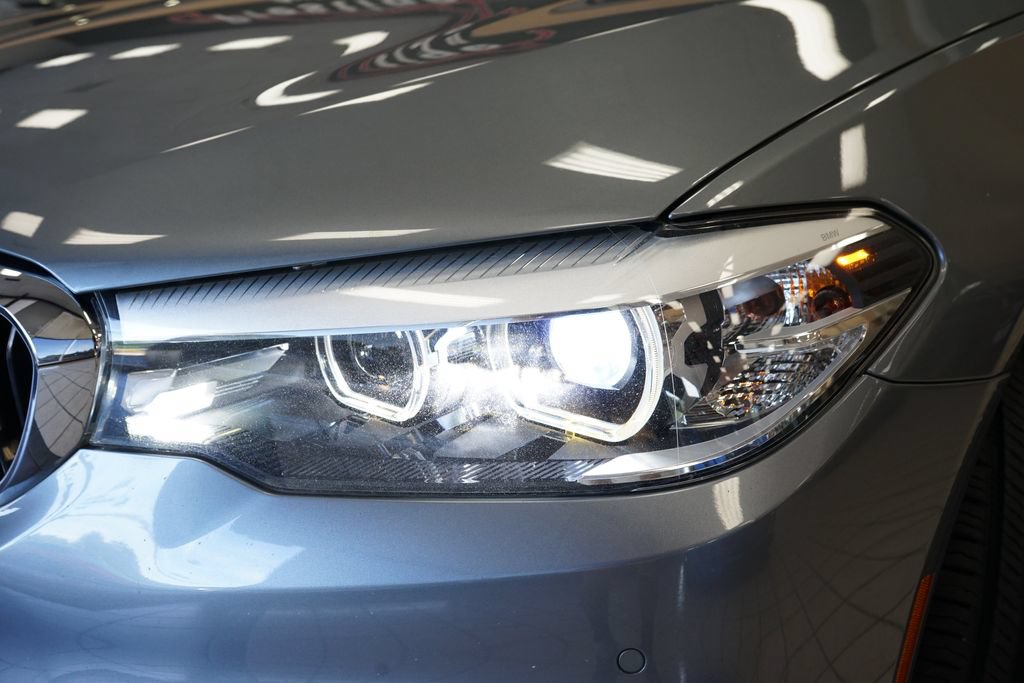 Used 2018 BMW 530i xDrive AWD/4WD image 24