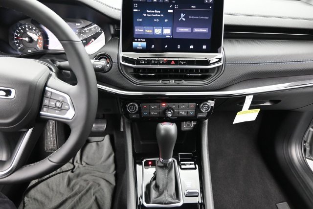 New 2026 Jeep Compass Limited AWD/4WD image 12