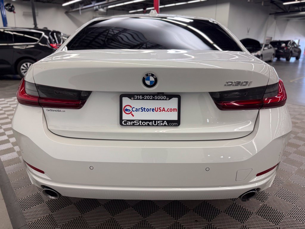 Used 2023 BMW 330i Sedan w/ Driving Assistance Package RWD image 5