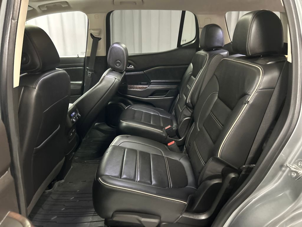 Used 2023 GMC Acadia Denali w/ Denali Ultimate Package image 24