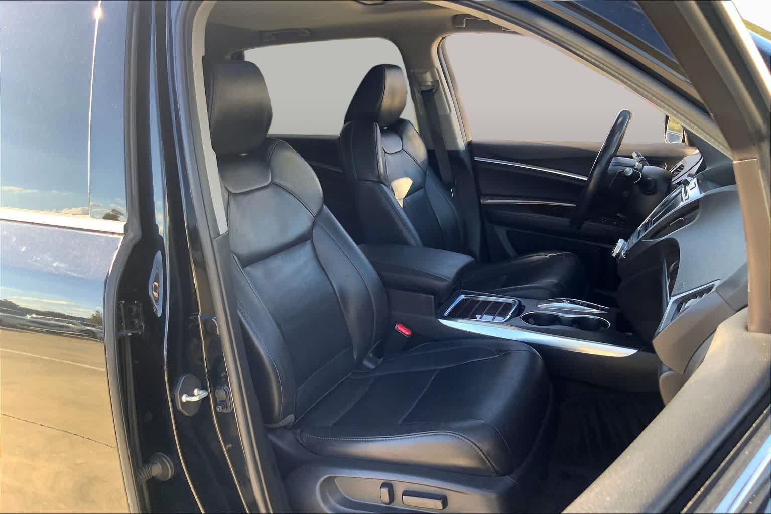 Used 2017 Acura MDX w/ Technology Package FWD image 8