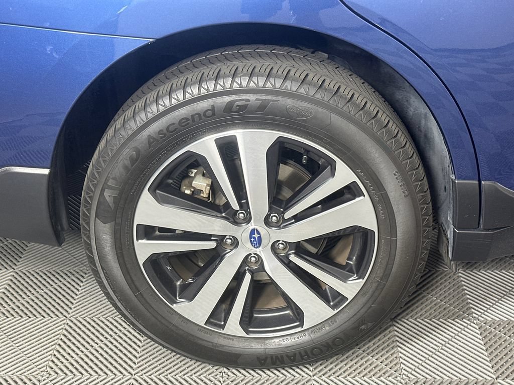 Used 2019 Subaru Outback 2.5i Limited AWD/4WD image 17
